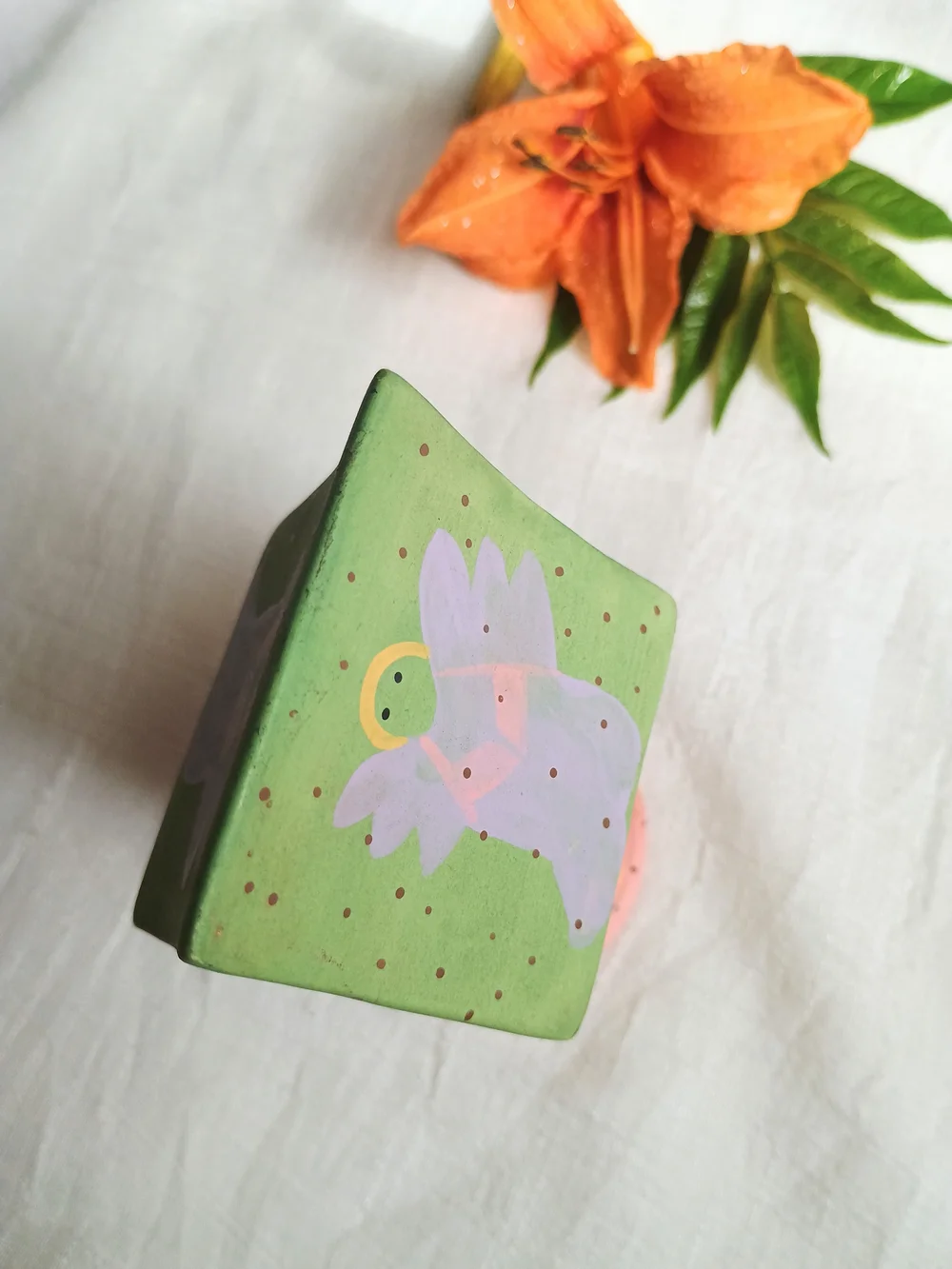 🌷 COTTAGE CORE 🌷 VTG Whimsical, Hand-Painted, Miniature, Ceramic Birdhouse